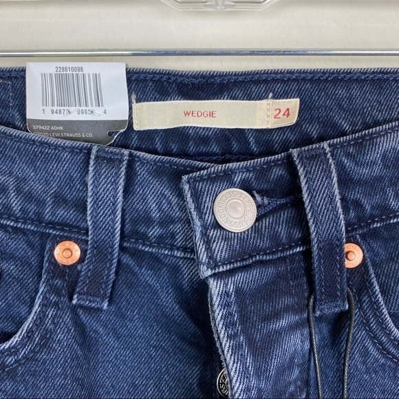 Levi’s Premium Wedgie Fit Icon High Rise Raw Hem Jeans in color Black and Blue - Picture 8 of 12
